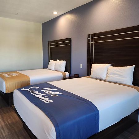 Days Inn & Suites By Wyndham La Porte Esterno foto