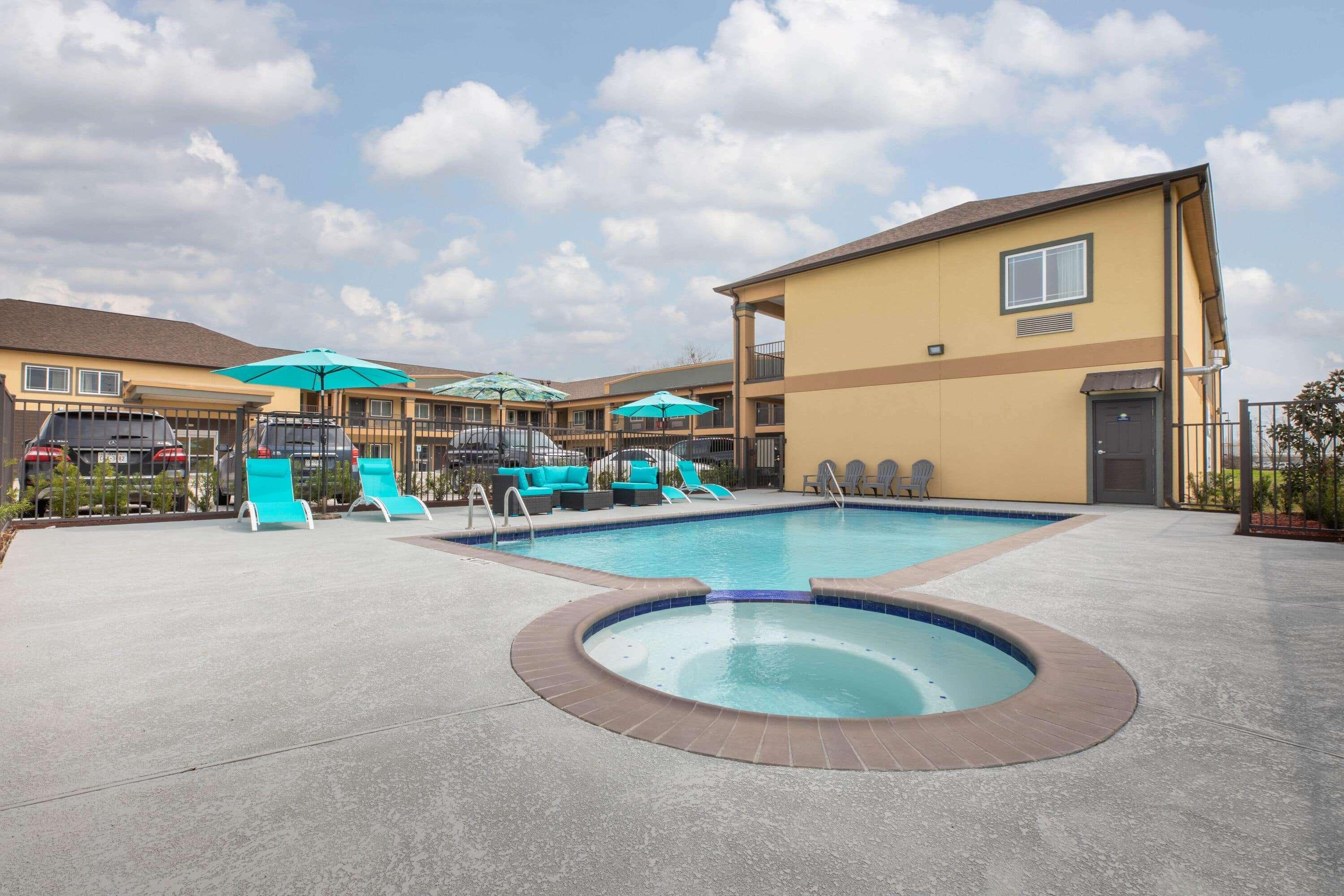 Days Inn & Suites By Wyndham La Porte Esterno foto