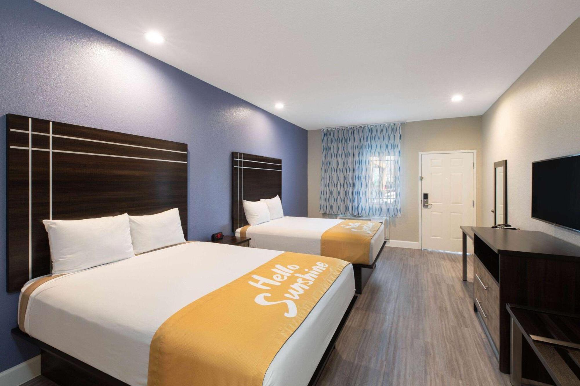 Days Inn & Suites By Wyndham La Porte Esterno foto