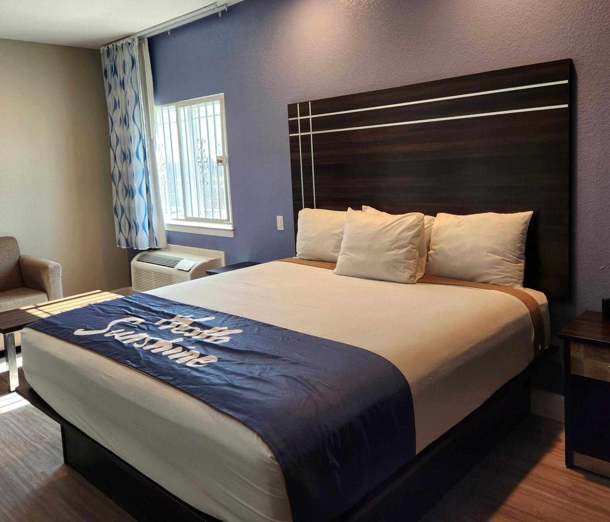Days Inn & Suites By Wyndham La Porte Esterno foto